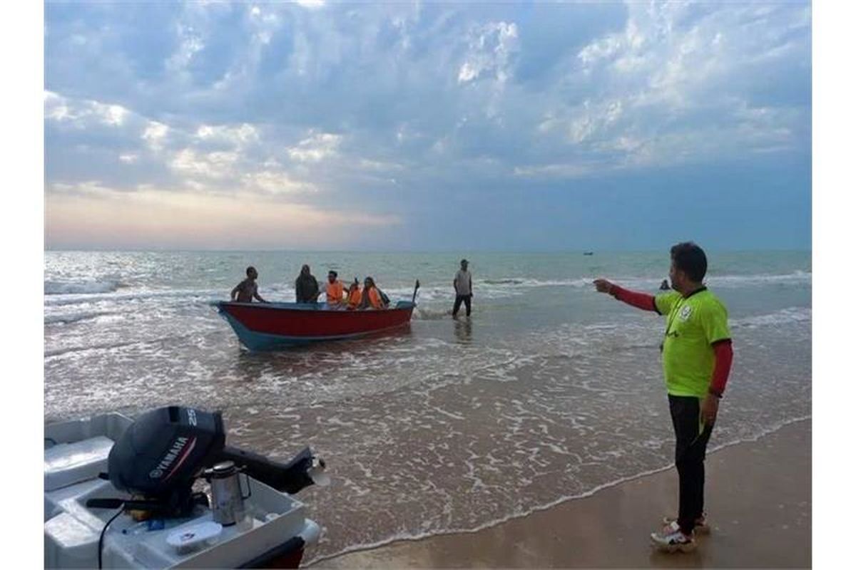 توسعه زیرساخت‌های گردشگری دریایی در ساحل عباس آباد