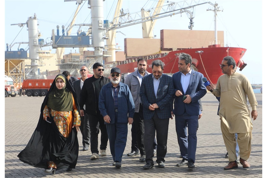 وزیر صنعت، معدن و تجارت از بندر چابهار بازدید کرد