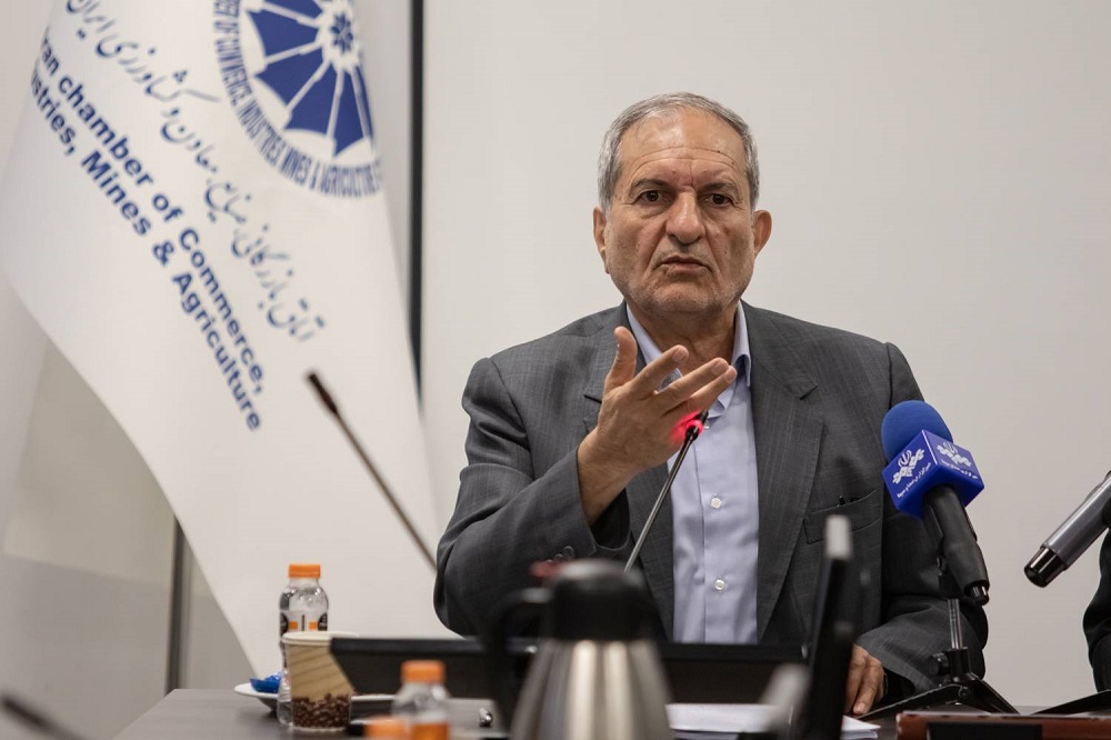 تخصیص ارز برق به وزارت نیرو واگذار شود؛ برای جبران کسری 18 هزار مگاواتی برق کشور به حدود 20 میلیارد دلار منابع مالی نیاز داریم تا به نقطه صفر برسیم.