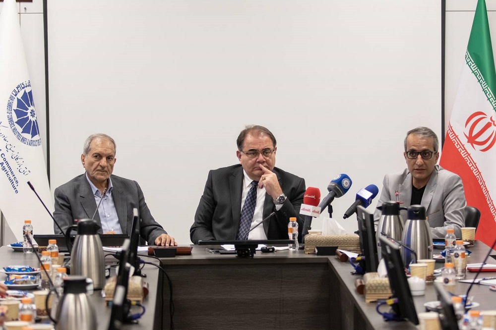 تخصیص ارز برق به وزارت نیرو واگذار شود