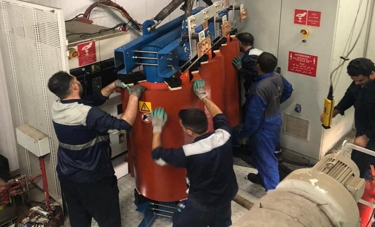 طراحی و ساخت ترانسفورماتور برای گنتری‌کرین‌های لیبهر
