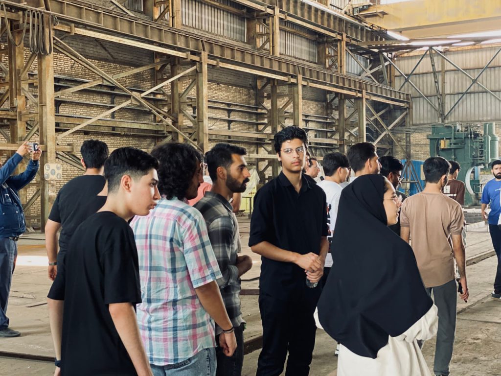 بازدید دانشجویان پردیس دریا و ساحلی دانشگاه صنعتی امیرکبیر از بزرگترین کشتی‌سازی ایران ایزوایکو