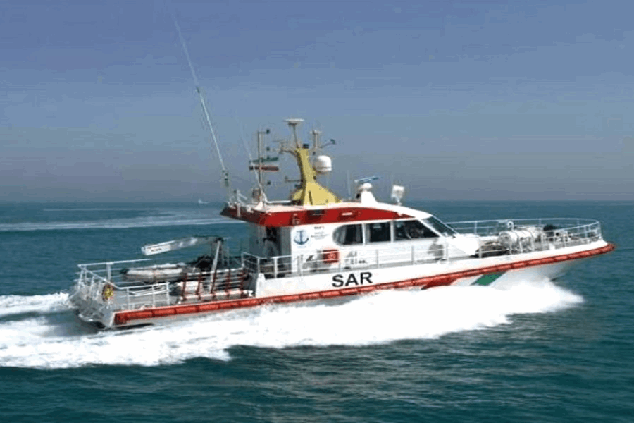 نجات 11 صیاد در بوموسی