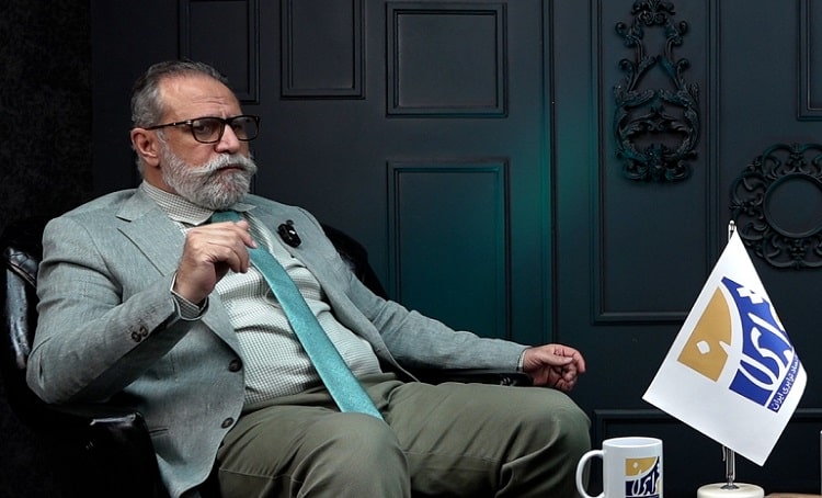 فاتحان گوژپشت
