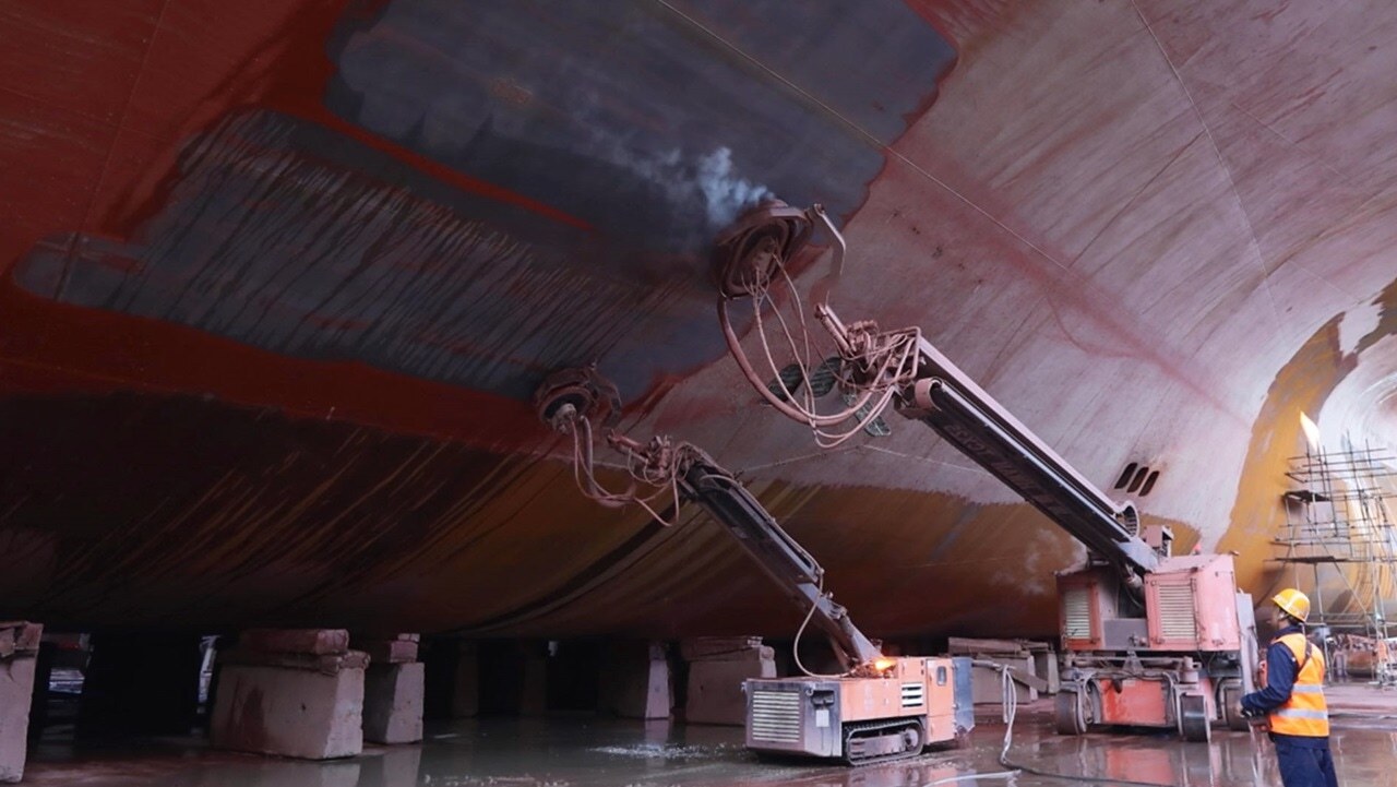 راهکارهای هوشمند و سبز Hydwin Robotics برای حذف پوشش‌ها در صنعت دریایی