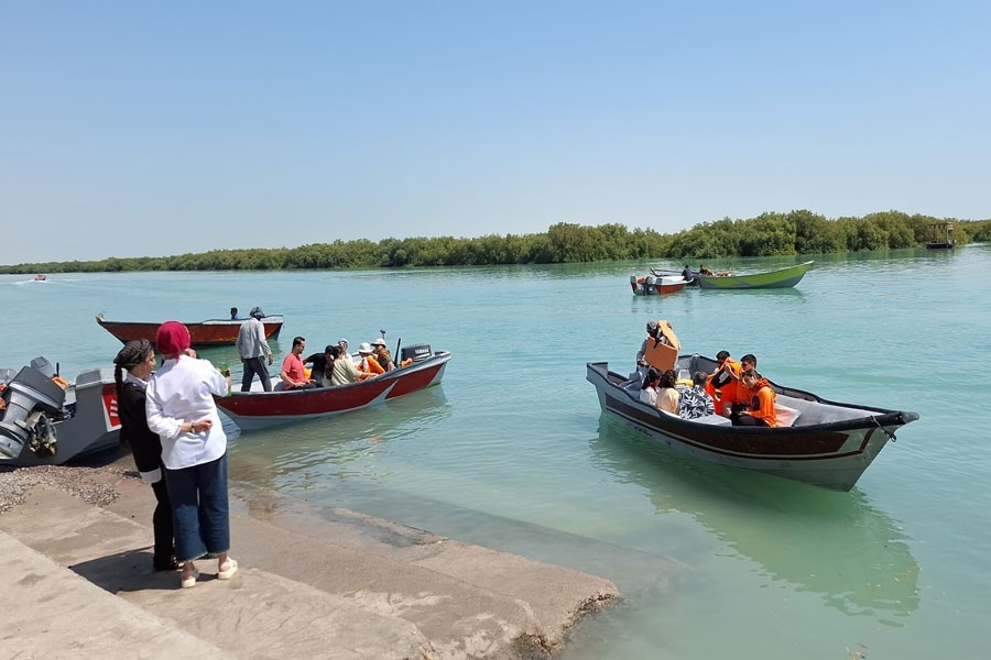 رونق گردشگری اکوتوریستی در بندر خمیر با سفرهای دریایی ایمن