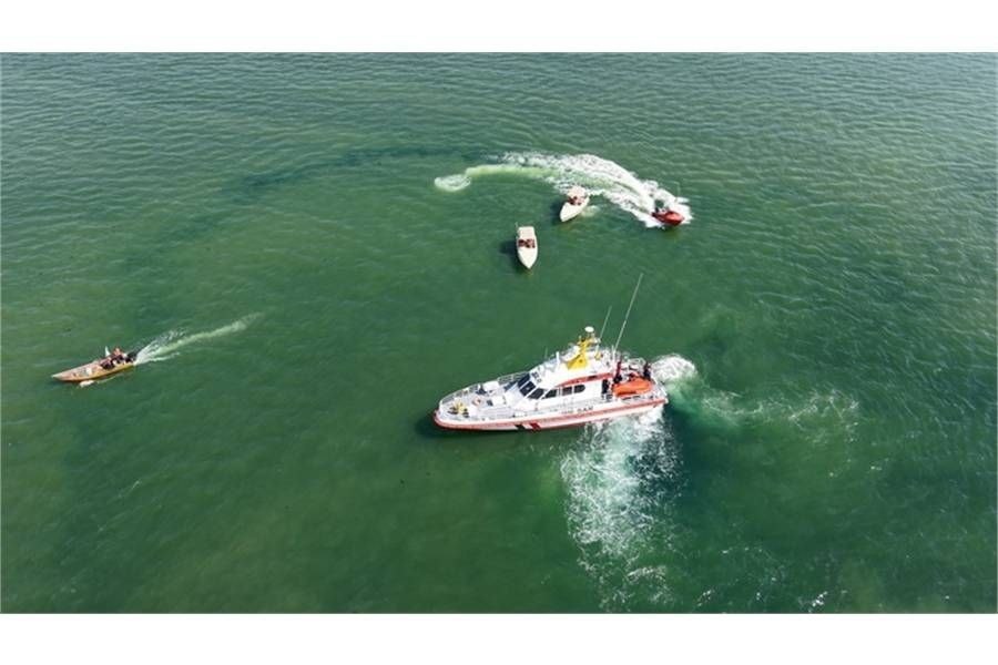 مانور جستجو و نجات دریایی در بندر انزلی برگزار شد