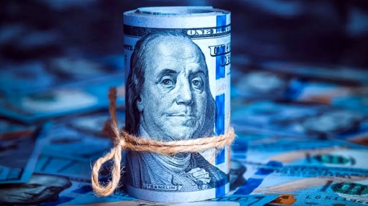 واردات موبایل با دلار ۷۰ هزار تومانی فروش با دلار ۱۰۰ هزار تومانی