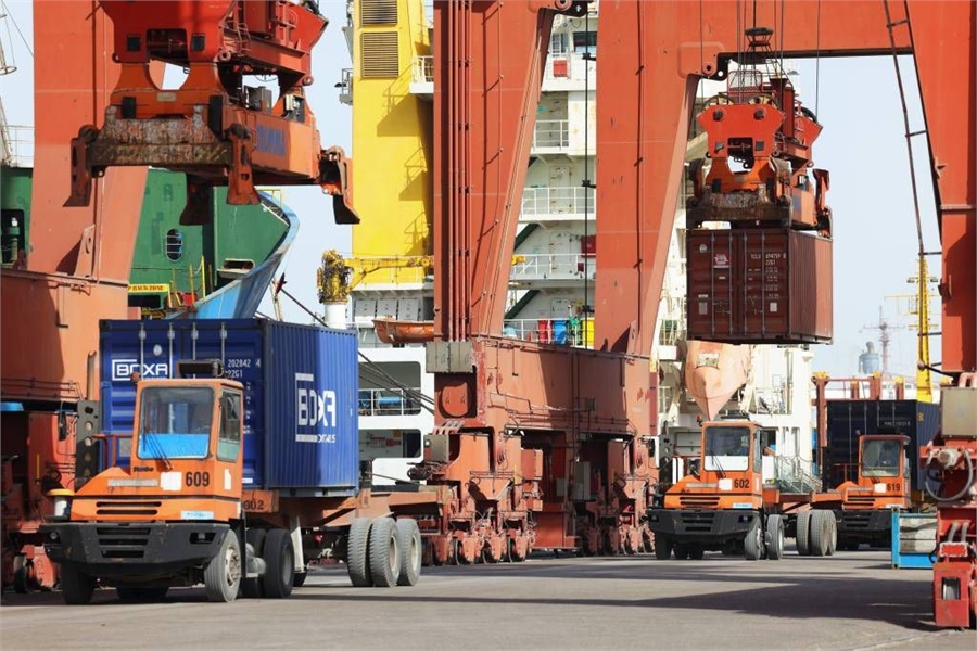 بندر امام خمینی(ره)، پیشتاز در عرصه تجارت دریایی با ثبت رشدهای چشمگیر در سال گذشته