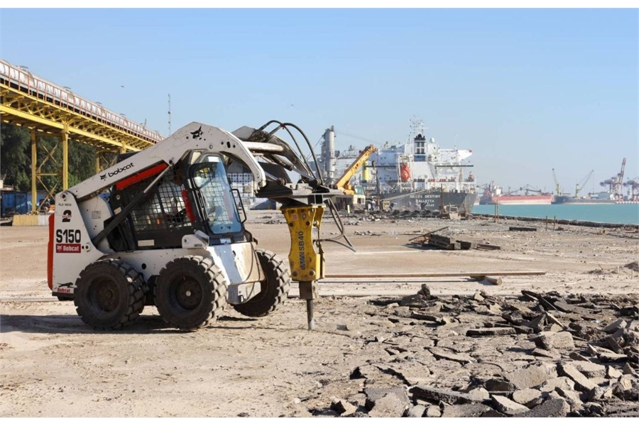 بندر امام خمینی(ره)؛ گامی بلند در ارتقای ظرفیت پذیرش کالاهای اساسی با تکمیل پروژه مقاوم‌سازی