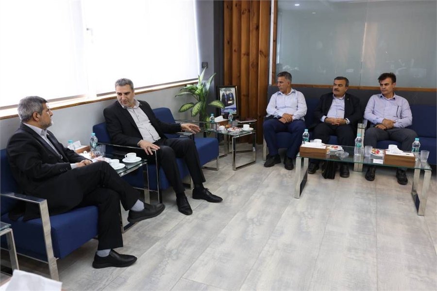 تأکید بر افزایش سهم حمل و نقل ریلی در بندر امام خمینی(ره)