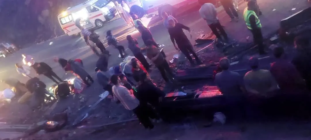 تاثیر انرژی وزن اضافی در واژگونی اتوبوس در کرمان/ انرژی که طی چهار ثانیه دو قالب یخ را ذوب می کند