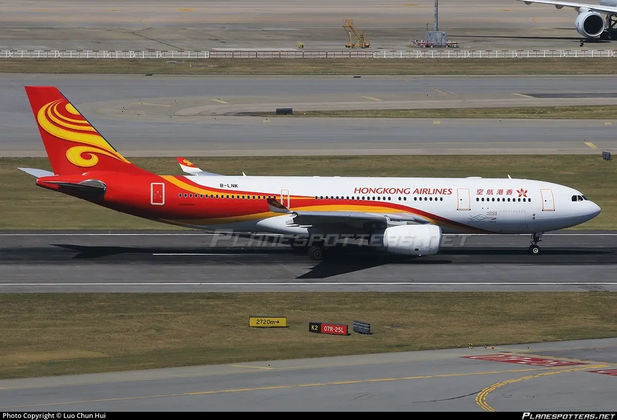 خبر فوری / ورود دو هواپیمای جدید به کشور؛ چراغ سبزی به مذاکرات مسقط