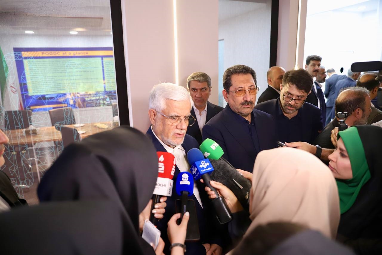 معاون اول رئیس جمهور در نمایشگاه صادرات: اولویت توسعه صادرات، پیگیری حادثه بندر شهید رجایی