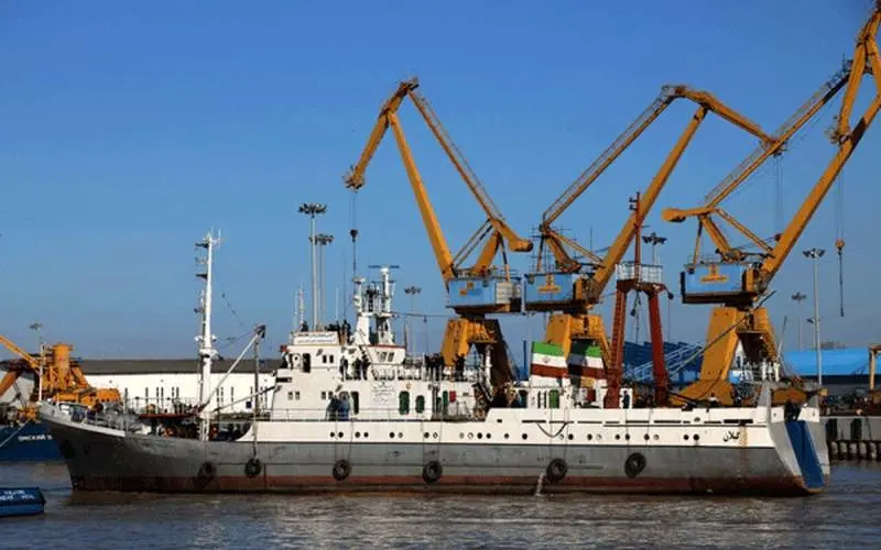 نجات کشتی ایرانی در دریای خزر پس از ۶۰ روز