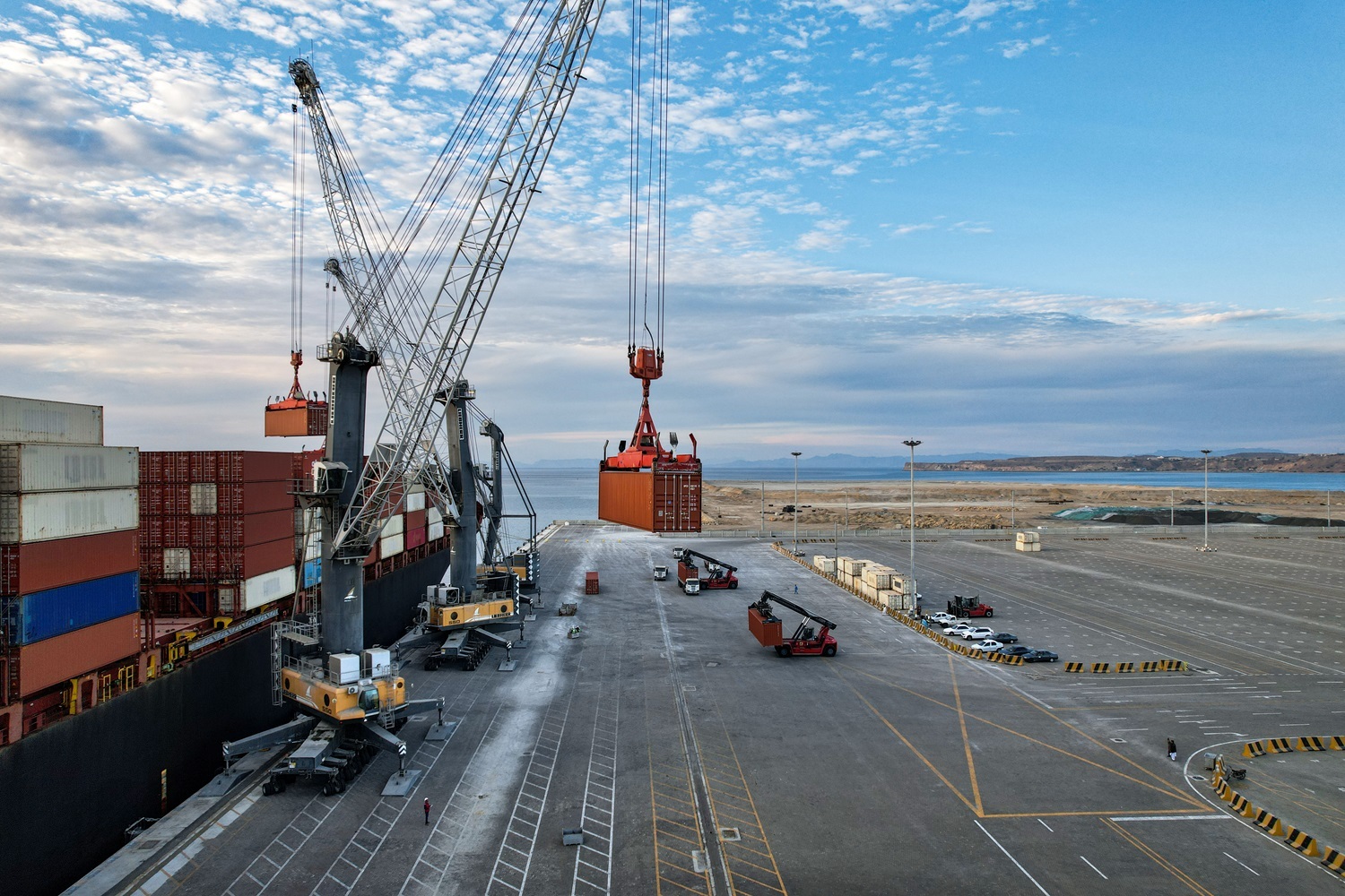 تجمیع مسائل ناشی از تحریم‌ها، چالشی جدی در حمل‌و‌نقل دریایی