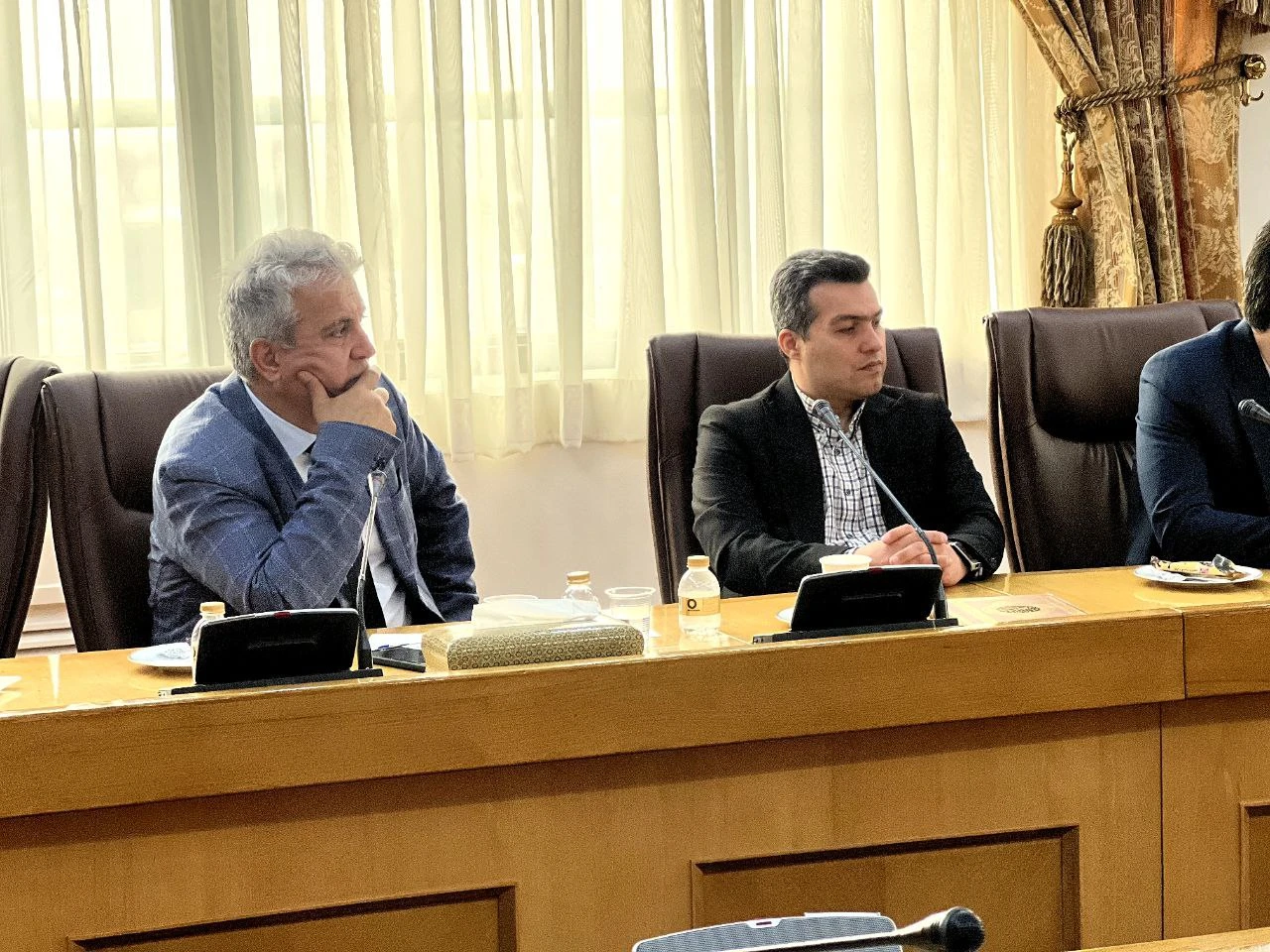 صنعت دریایی، قربانی سیاست‌زدگی