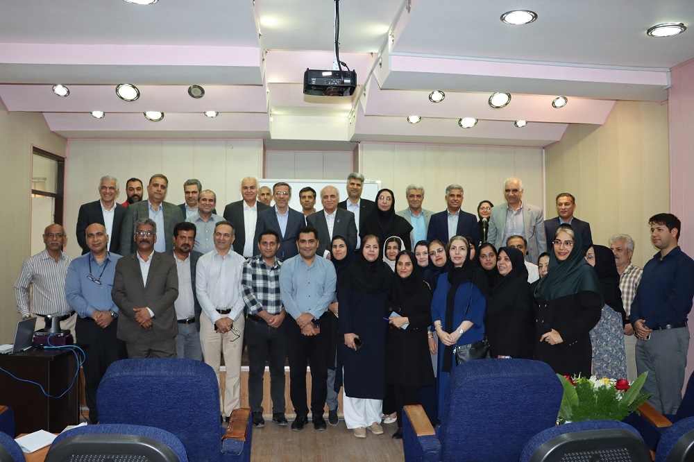 تغییرات مدیریتی در پژوهشکده اکولوژی خلیج فارس و دریای عمان / تکریم دکتر مرتضوی و آغاز مدیریت دکتر محبینوذر تغییرات مدیریتی در پژوهشکده اکولوژی خلیج فارس و دریای عمان / تکریم دکتر مرتضوی و آغاز مدیریت دکتر محبینوذر