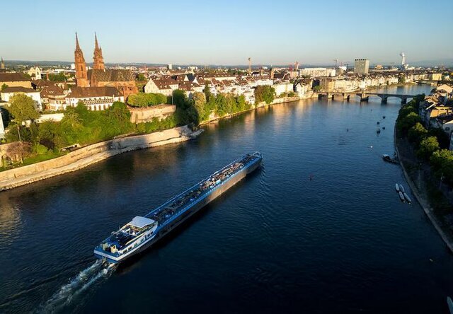 کشتیرانی در راین آلمان مختل شد