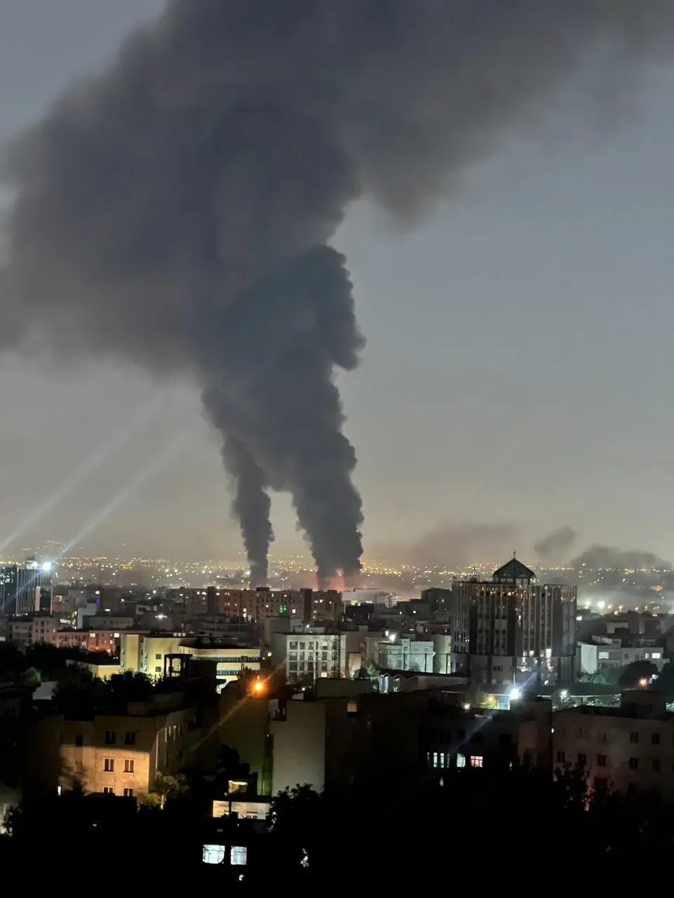 راهکارهایی برای تامین امنیت رانندگان کامیون در شرایط جنگی/ چند توصیه برای کاهش خطرات پهپادها و ریزپرنده ها