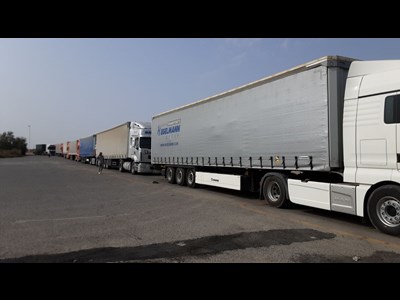 ترخیص شبانه‌روزی کالاهای اساسی و ضروری همچنان ادامه دارد