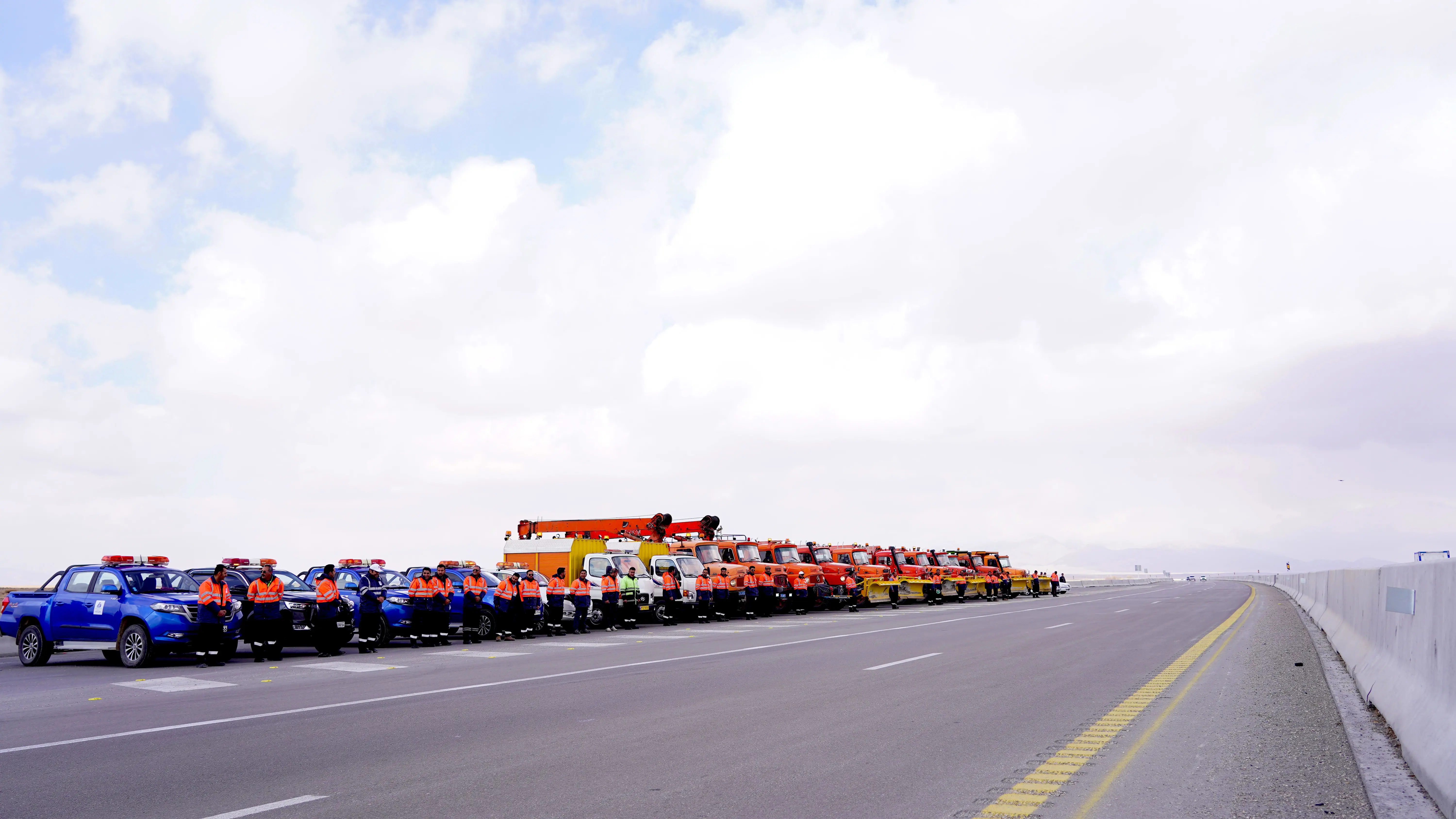 تکمیل قطعه ۷ آزادراه اصفهان شیراز و رفع موانع اجرای قطعه ۸ آن پیگیری شد