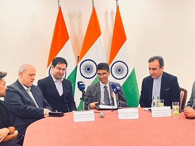 از تفاهمنامه همکاری تا دعوتِ آمیتا باچان!