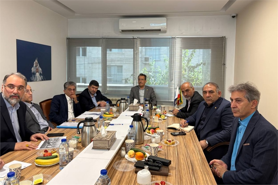 بازدید مدیرعامل سازمان بنادر و دریانوردی از اتحادیه مالکان کشتی ایران