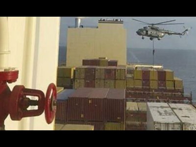 توقیف کشتی رژیم صهیونیستی توسط نیروی دریایی سپاه