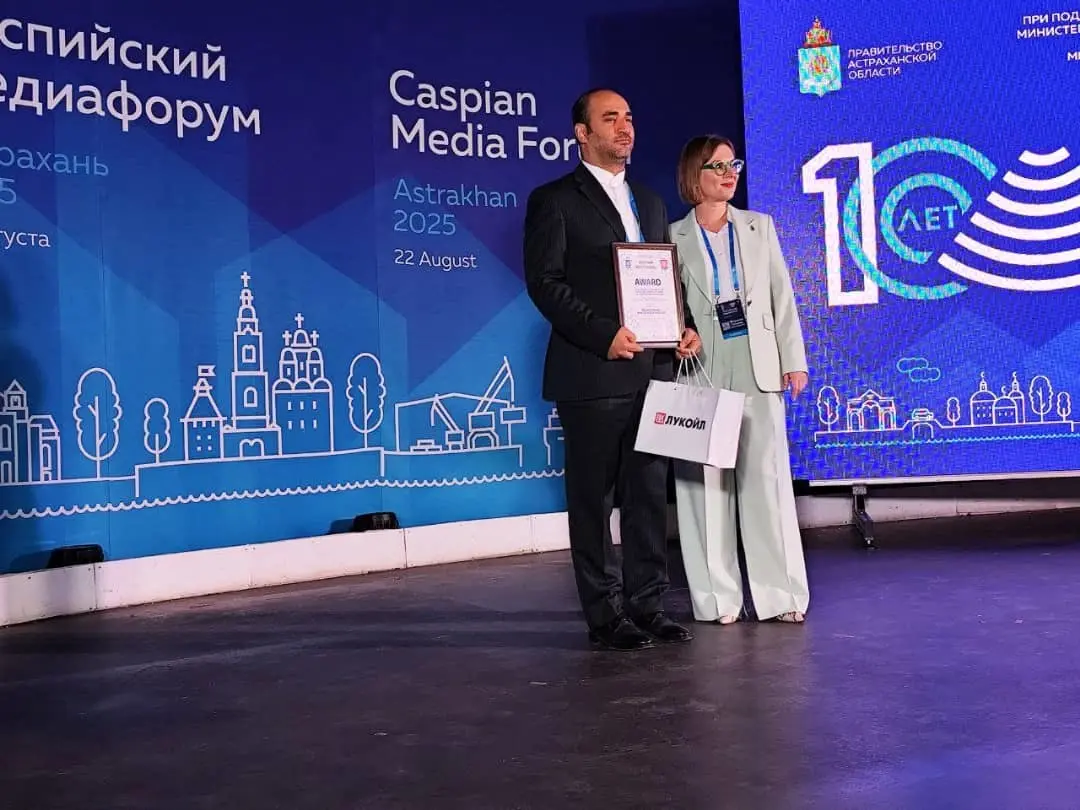 جایزه مسابقات رسانه‌ ای "خزر بدون مرز 2025 "به مجتبی کاوه و سید امیر بهادر هاشمی رسید