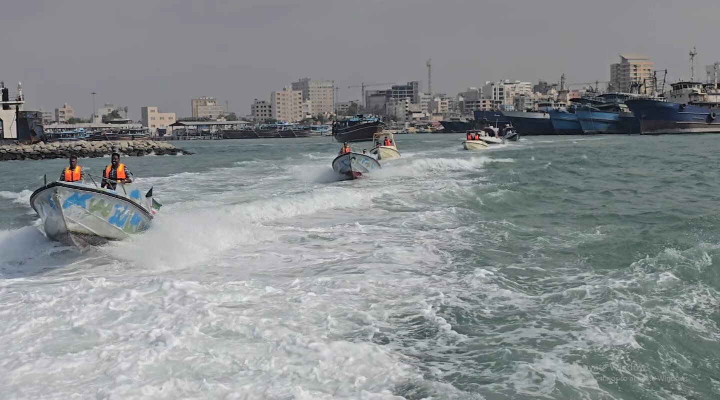 تورها به ساحل بازگشتند، دریابست ۹ روزه میگو در هرمزگان کلید خورد