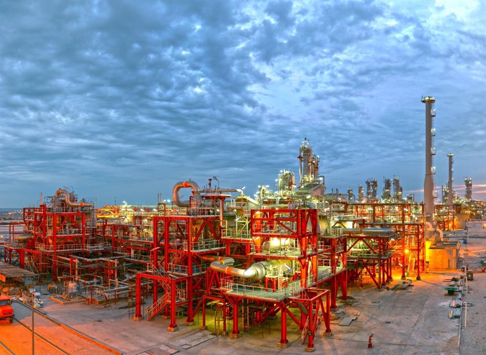 خوداتکایی در قلب خلیج فارس؛ غول ۲۲۰۰ تنی فاز ۱۱ پارس جنوبی آماده نصب شد