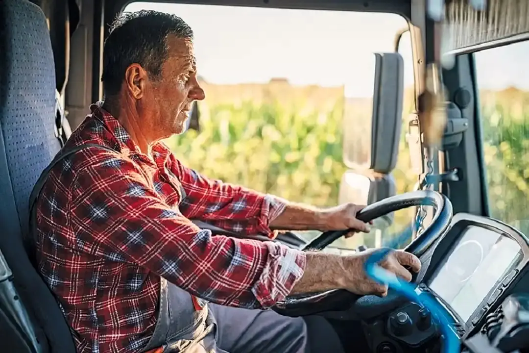 درخواست تسریع در اجرای سامانه پاک/ افزایش نارضایتی رانندگان کامیون از عدم پرداخت به موقع کرایه