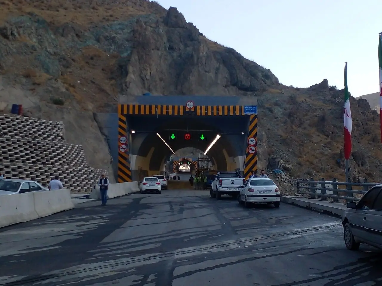 قطعه ۳ آزادراه تهران  شمال ۱۲۰ همت منابع مالی نیاز دارد