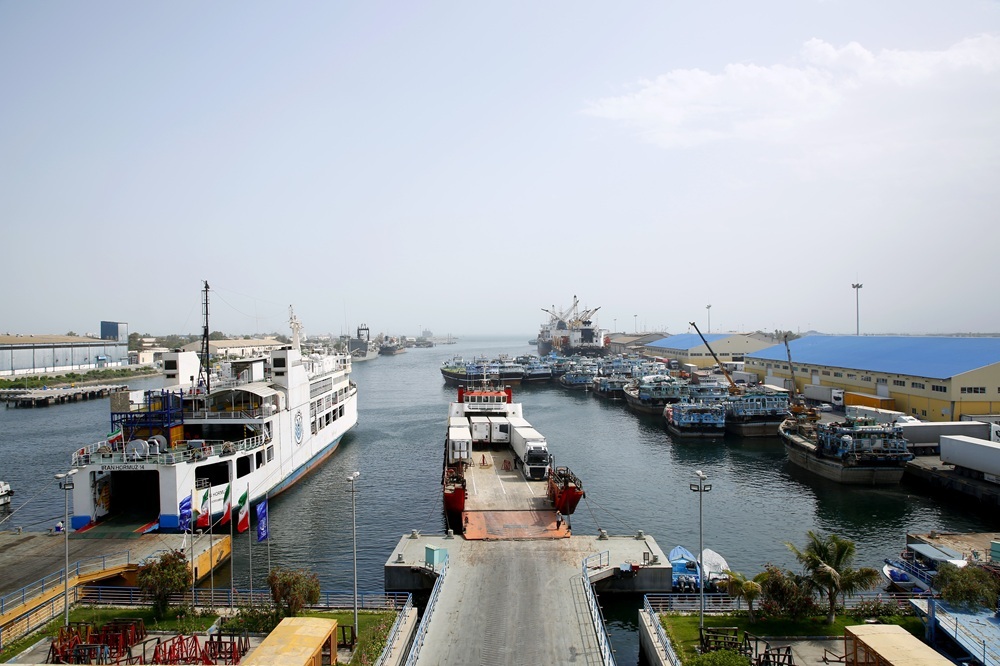 تخلیه و بارگیری بیش از ۴۵ هزار کانتینر