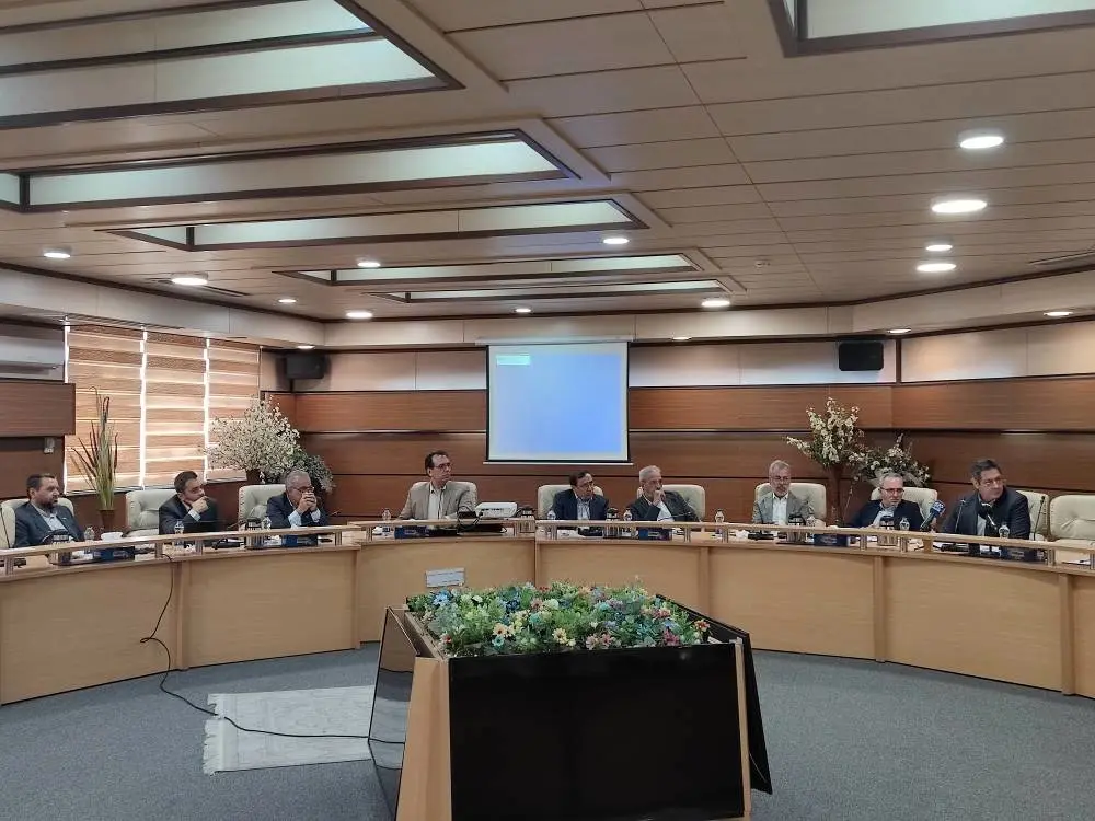 صدای تولید صنایع ریلی بسیار ضعیف است/ تخصیص تنها ۲۰۰ میلیون یورو ارز به صنایع ریلی در سال جاری