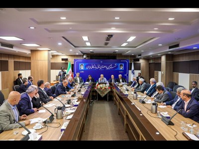 همکاری و همراهی امروز سران و مسئولان قوا فرصتی مغتنم در راستای ایجاد رشد اقتصادی است