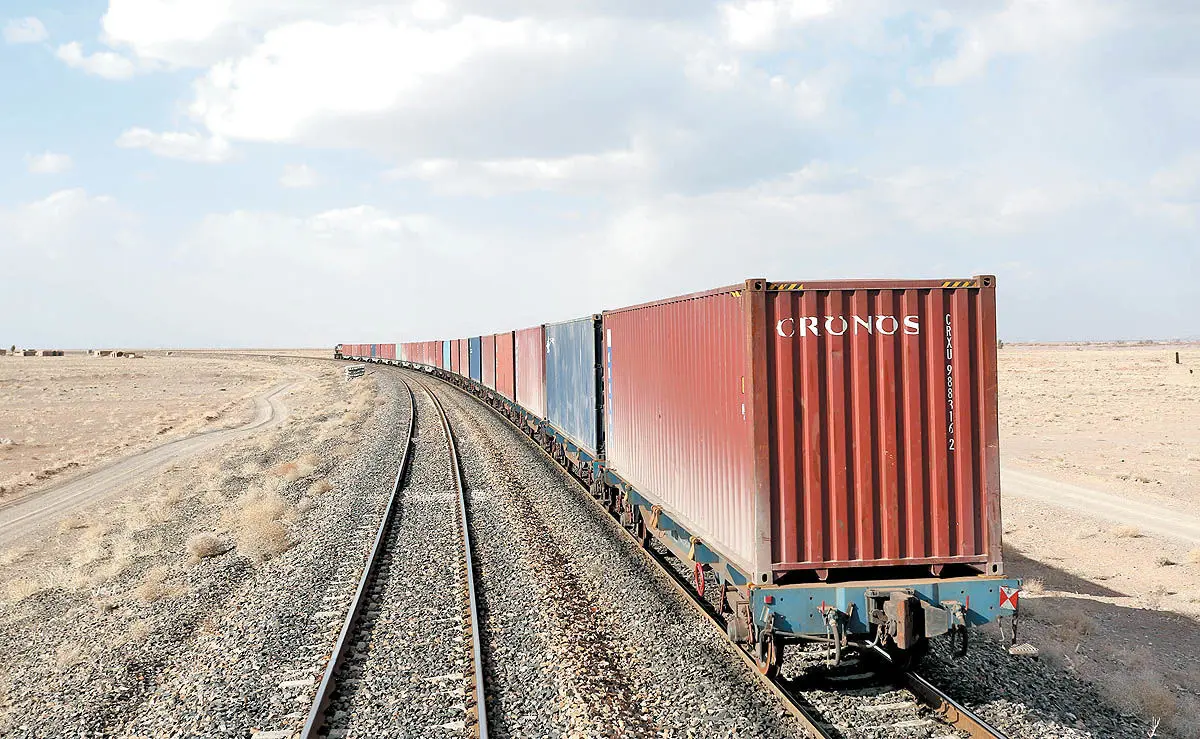 چه کسانی در مسیر راه اندازی قطار کامل سنگ اندازی می کنند؟