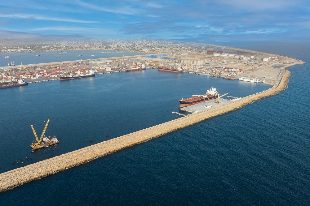 عبور عملیات کانتینری بندر شهید بهشتی از مرز ۱۰۰هزار TEU