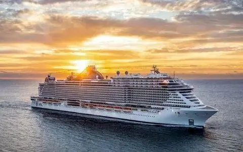 رونق گردشگری دریایی در مازندران با پهلوگیری کشتی کروز