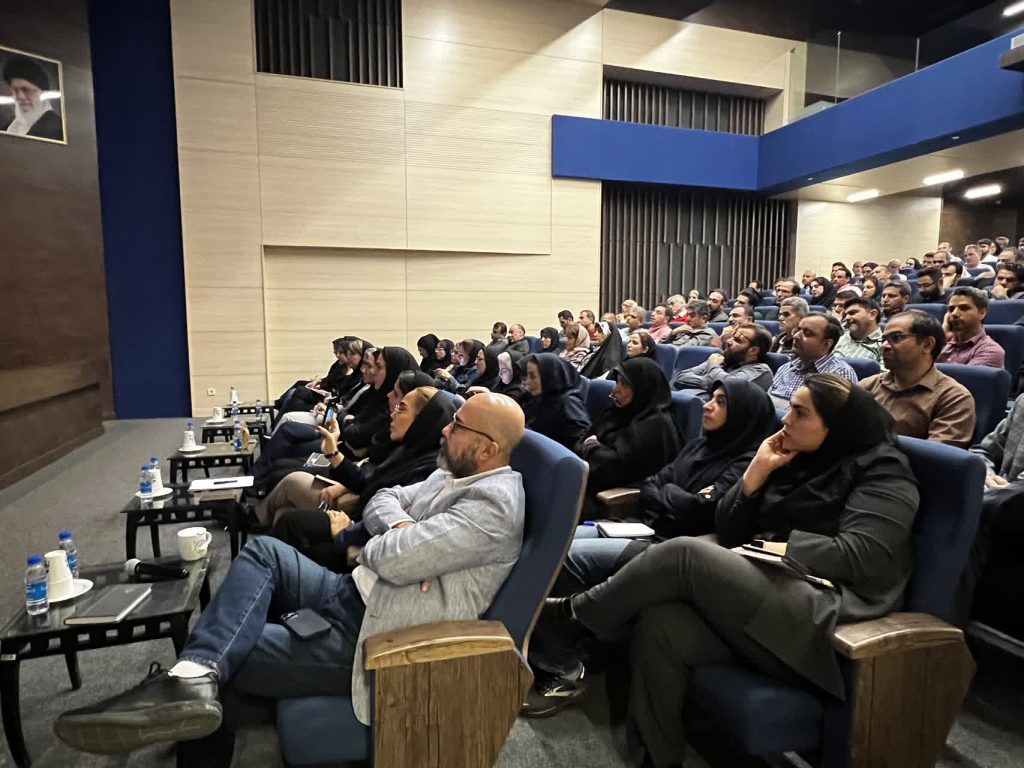 دوره آموزشی با عنوان «تولید محتوا با هوش مصنوعی و مهندسی پرامپت» ویژه کارکنان