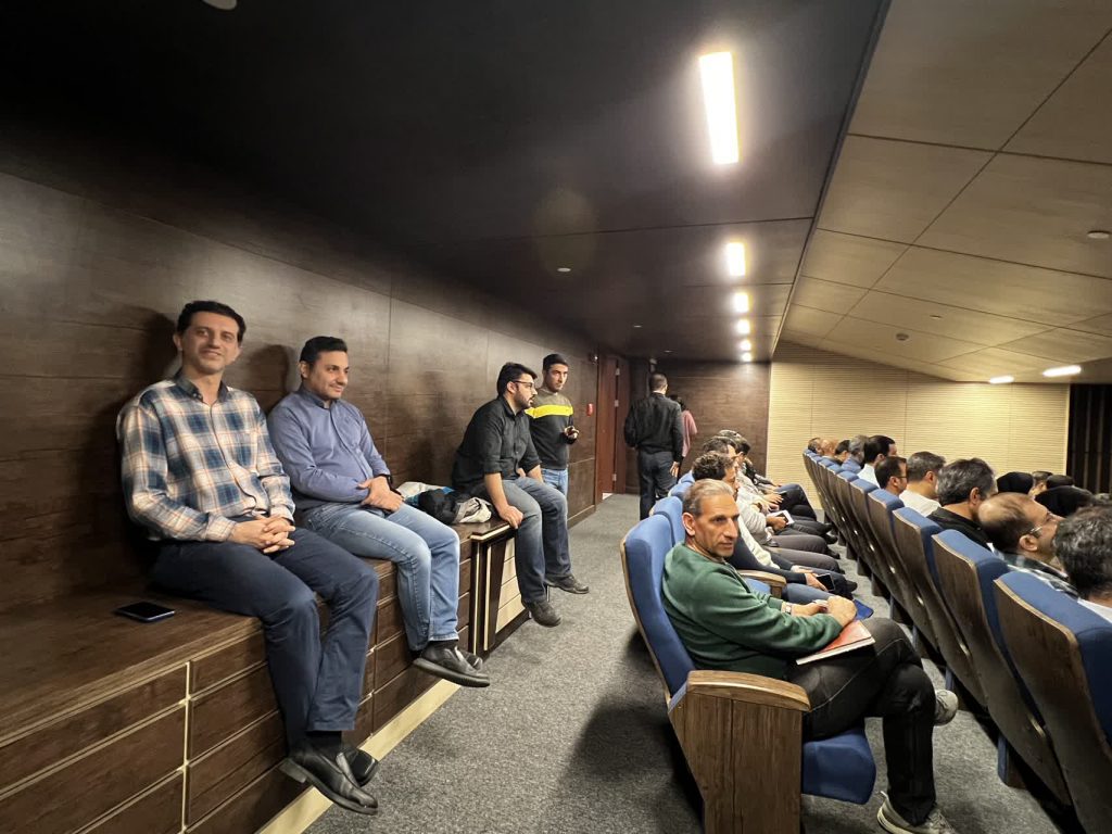 دوره آموزشی با عنوان «تولید محتوا با هوش مصنوعی و مهندسی پرامپت» ویژه کارکنان