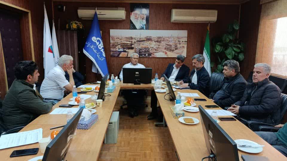 پورهنگ در خرمشهر: تسریع ساخت جکت «فرزاد B» برای بارگیری هرچه سریع‌تر