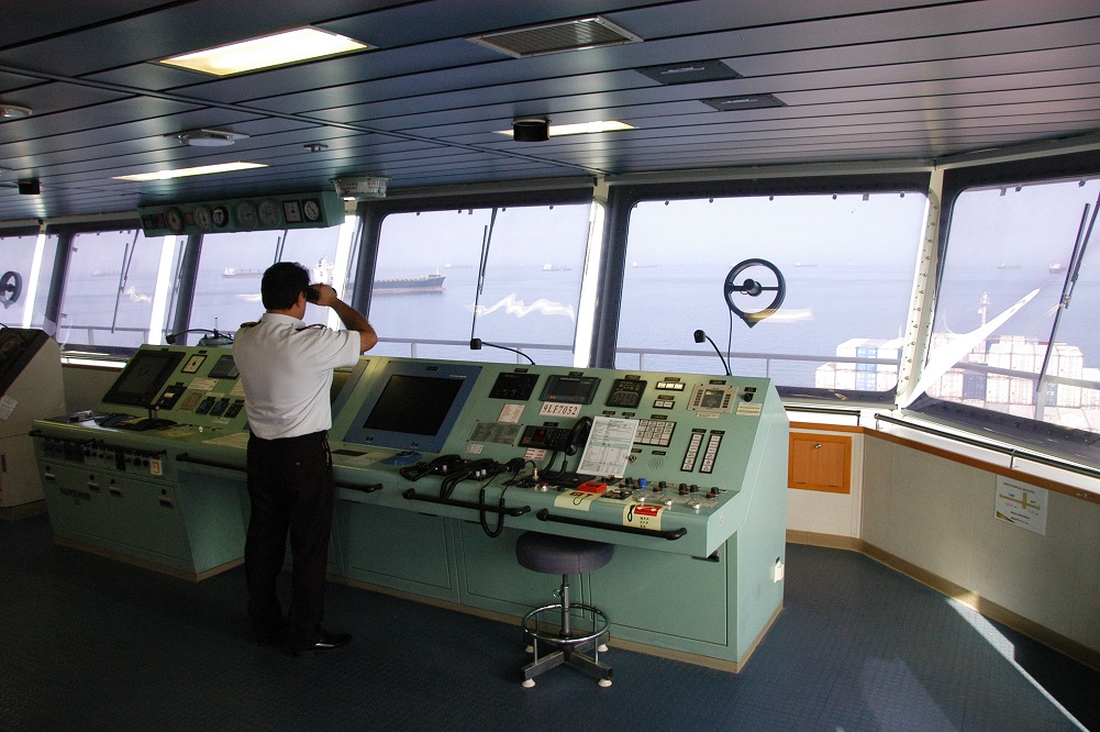 آسوده‌خاطر از ۴۰ سال خدمت دریانوردی