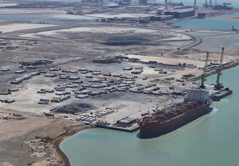 فراهم شدن تردد کشتی‌های پهن پیکر تجاری در بندر نگین بوشهر