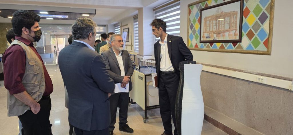 نمایشگاه دستاوردهای پژوهشی و فناورانه پردیس دریاساحلی دانشگاه صنعتی امیرکبیر در بندرعباس