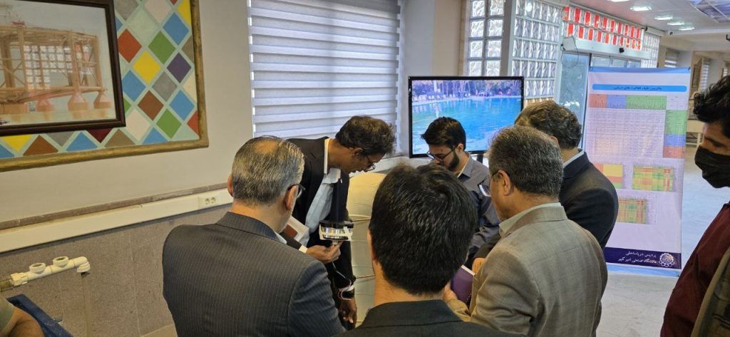 نمایشگاه دستاوردهای پژوهشی و فناورانه پردیس دریاساحلی دانشگاه صنعتی امیرکبیر در بندرعباس