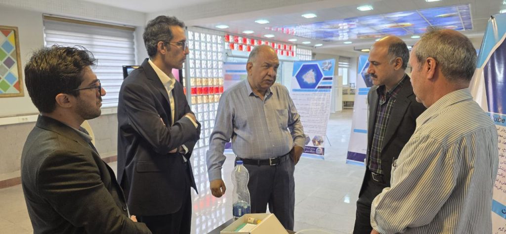 نمایشگاه دستاوردهای پژوهشی و فناورانه پردیس دریاساحلی دانشگاه صنعتی امیرکبیر در بندرعباس