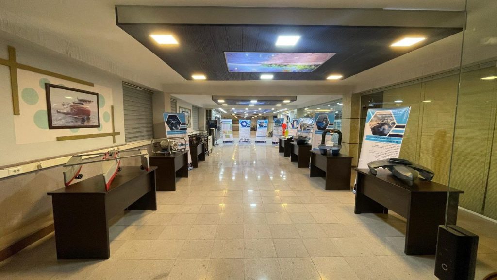 نمایشگاه دستاوردهای پژوهشی و فناورانه پردیس دریاساحلی دانشگاه صنعتی امیرکبیر در بندرعباس