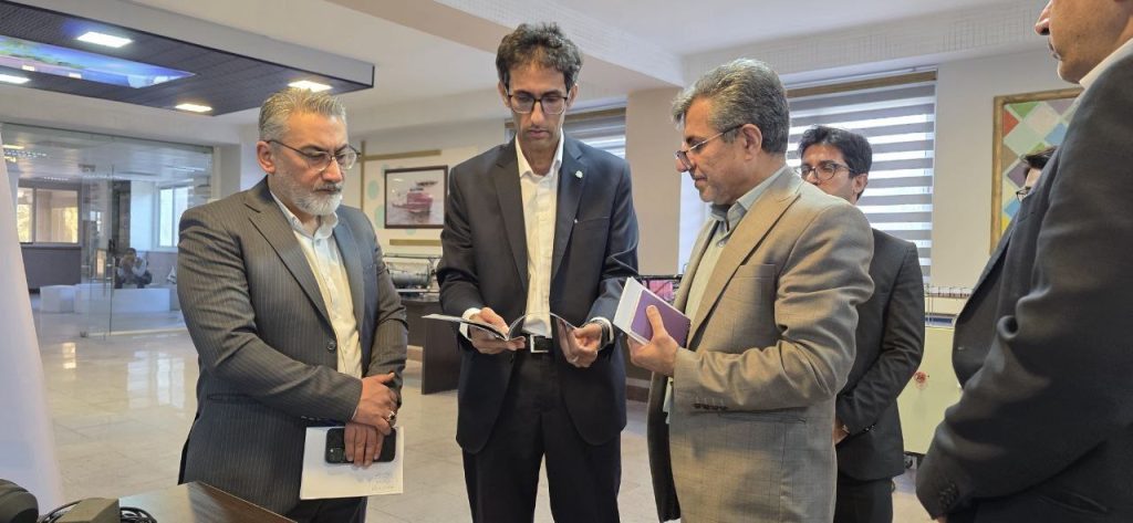 نمایشگاه دستاوردهای پژوهشی و فناورانه پردیس دریاساحلی دانشگاه صنعتی امیرکبیر در بندرعباس